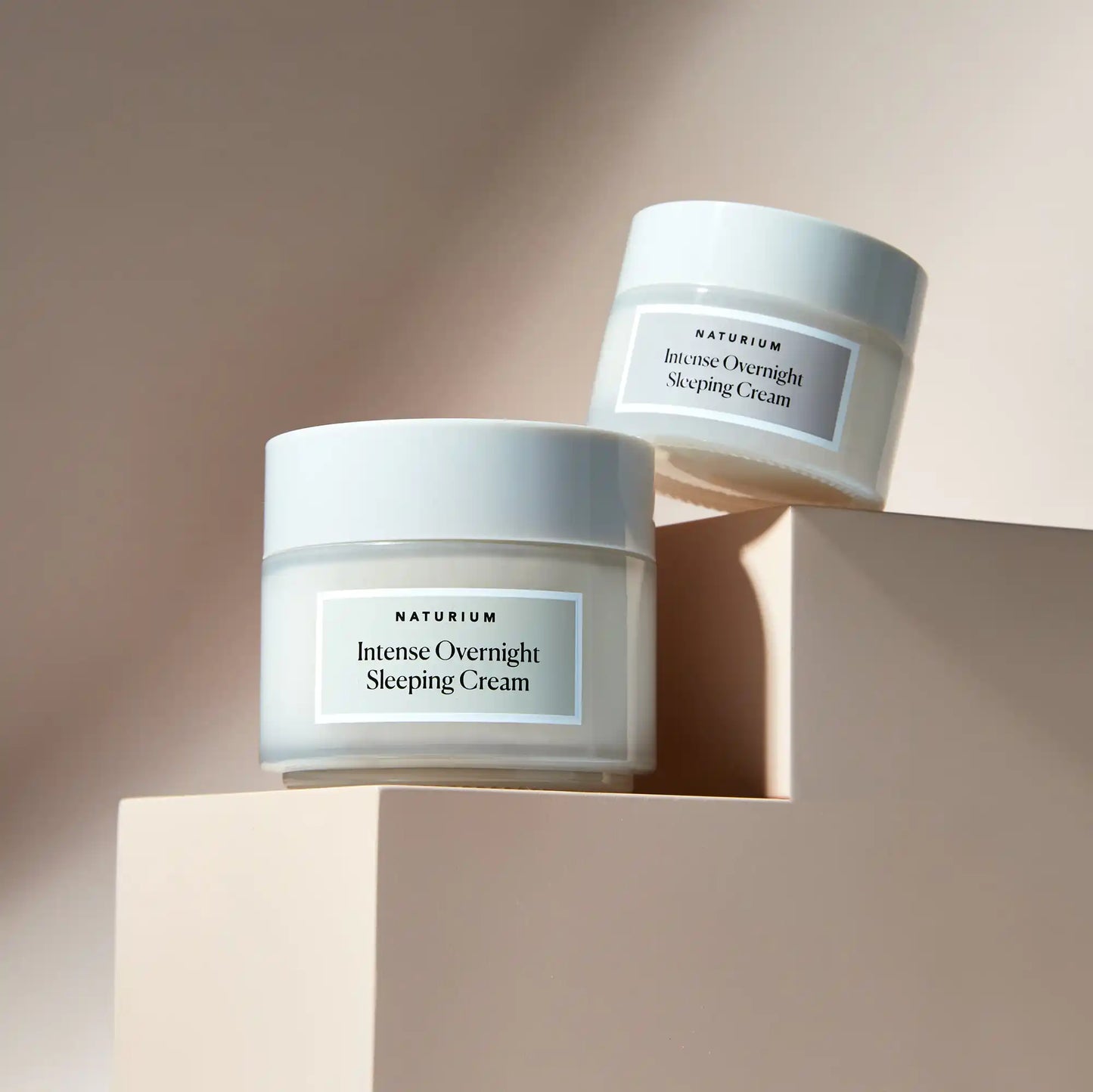 intense-overnight-sleeping-cream-jumbo-a7 11_18_2021_Naturium0552-crop.webp