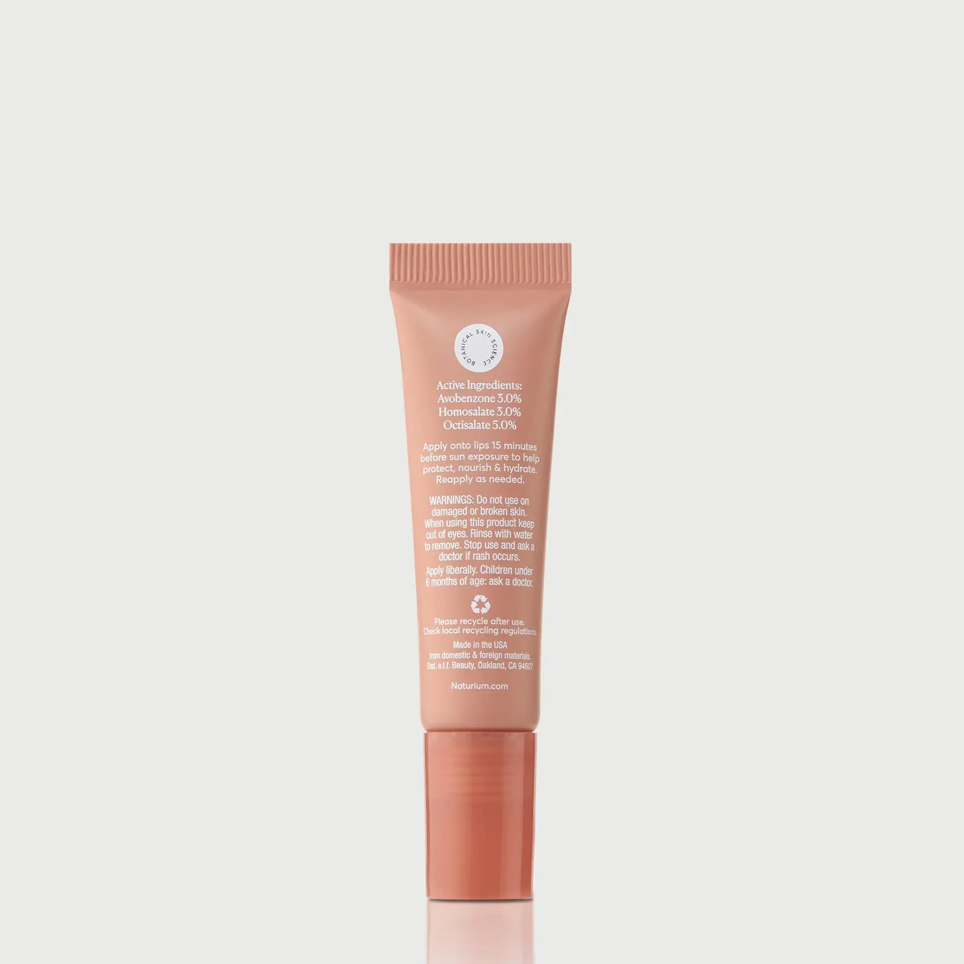 phyto-glow-lip-balm-spf-45-getaway-q0 NATR-10126_PhytoGlow_SPF_Getaway_primary_capon_back_bonebkgd_1.webp