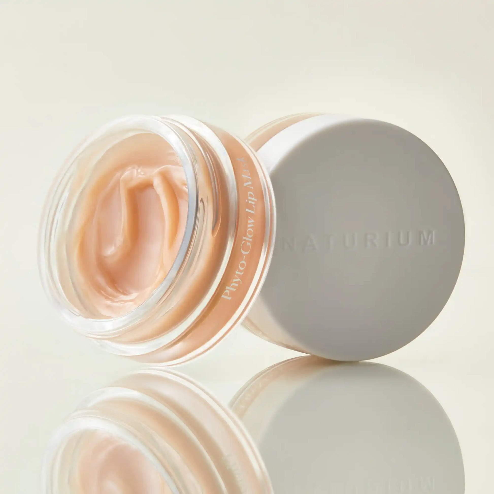 phyto-glow-lip-mask-y8 phyto-lipmask_0607-crop.webp